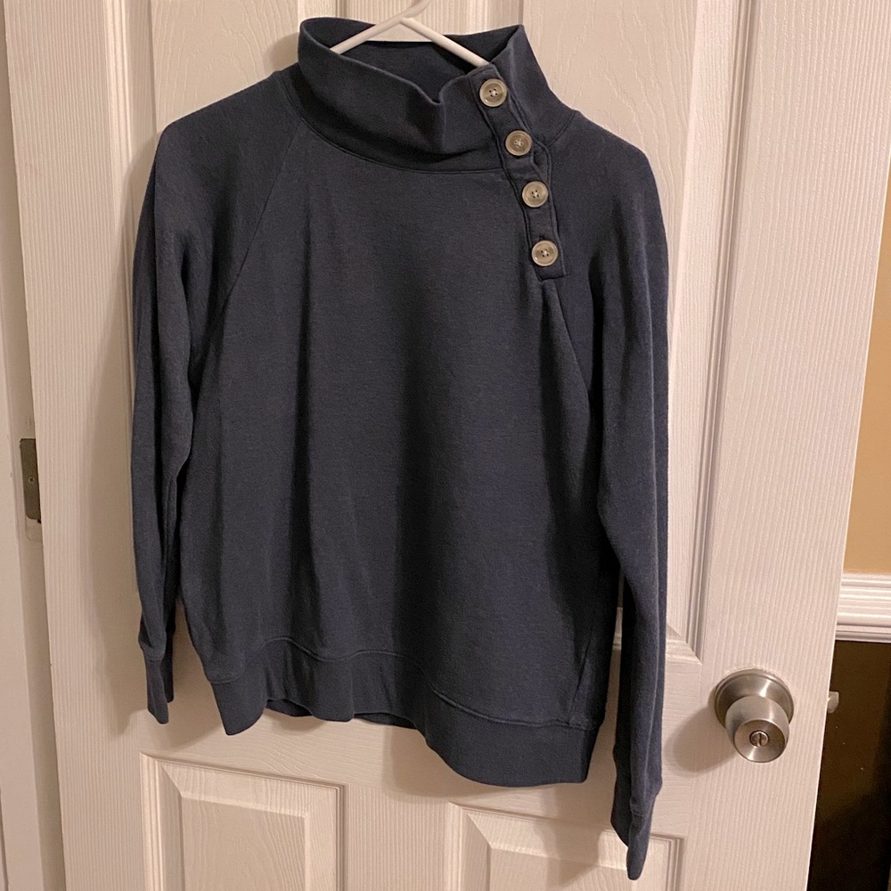 J. Crew button collar women’s sweatshirt
